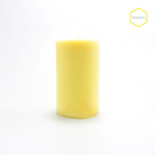 Organic pillar beeswax candles